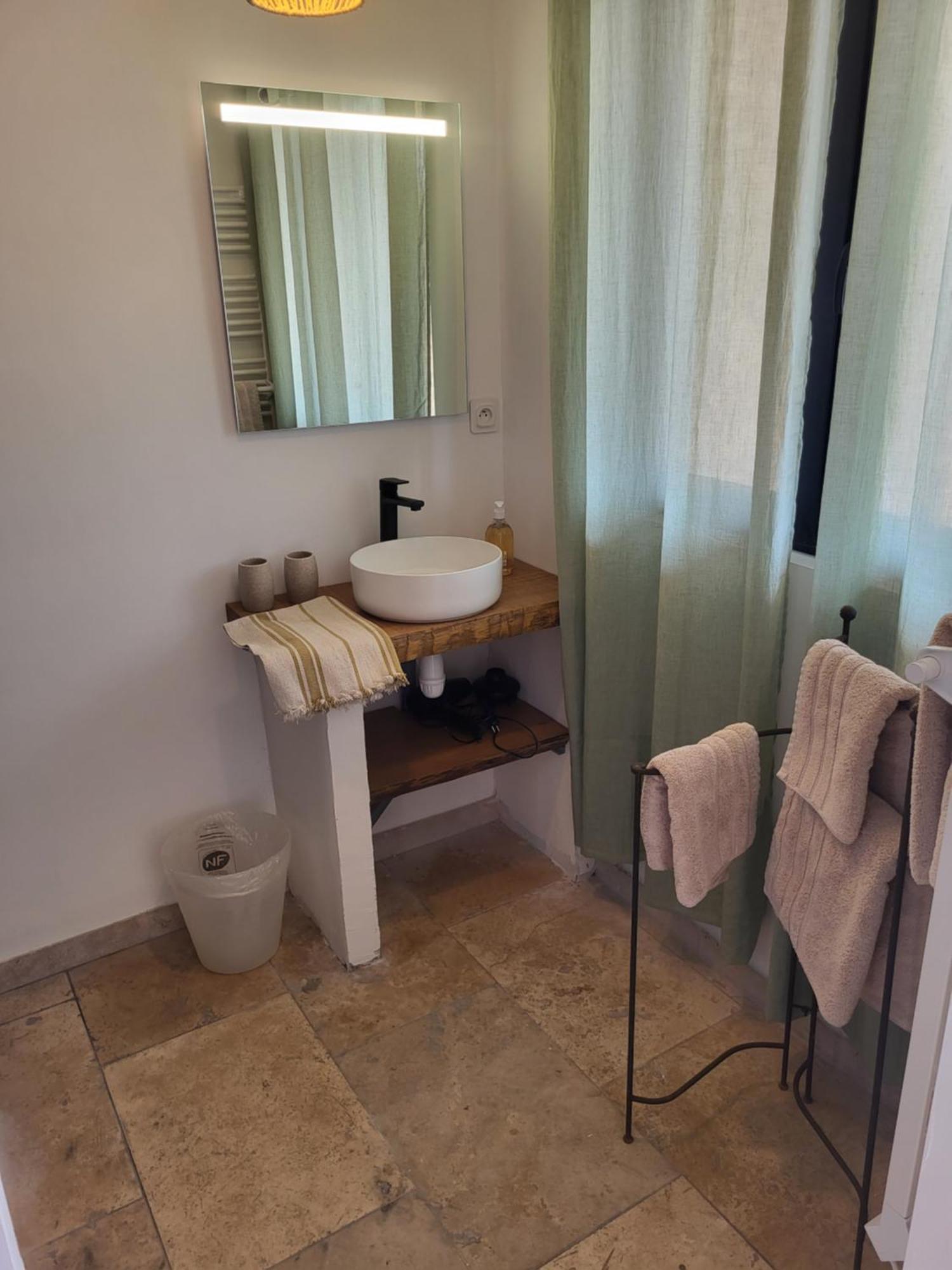 Bastide De La Madeleine Bed & Breakfast Pougnadoresse Exterior photo