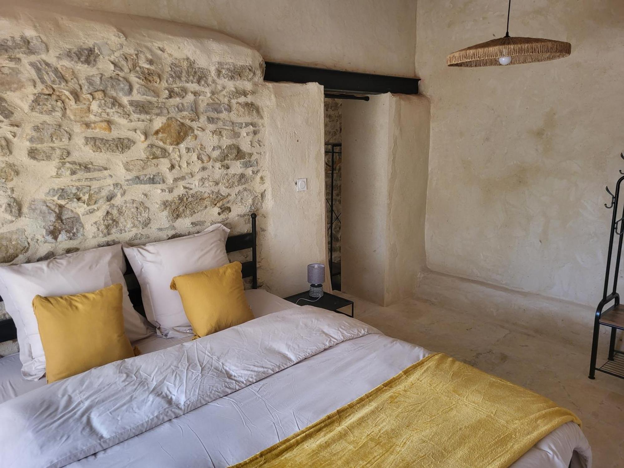 Bastide De La Madeleine Bed & Breakfast Pougnadoresse Exterior photo